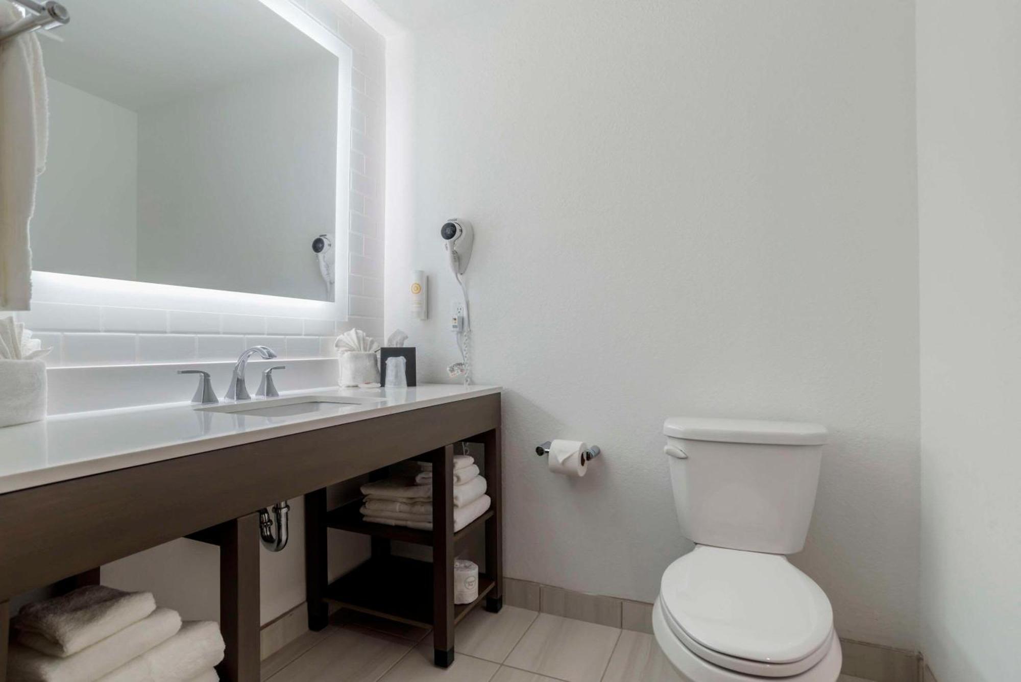 Comfort Inn & Suites Panama City Beach - Pier Park Area Экстерьер фото